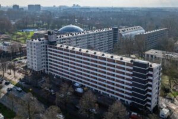 Rivierenhuis Amsterdam: circulaire renovatie met biobased vlaswanden